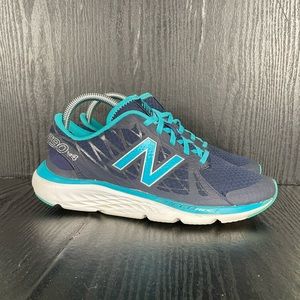 New Balance 690v4 Women’s size 9